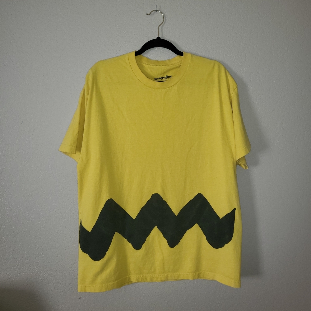 Charlie Brown t-shirt